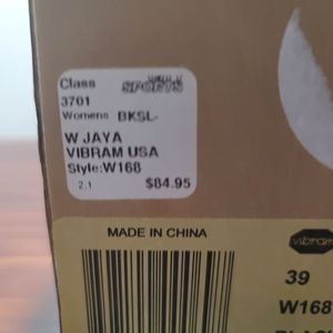 Vibram sneakers , new , size 8-8.5